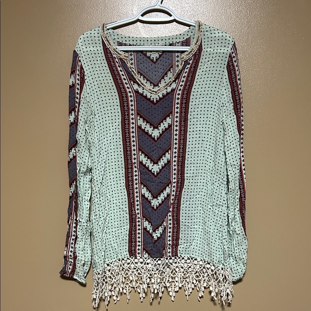 Gimmicks by BKE Mint and Burgundy Crochet Hem Top